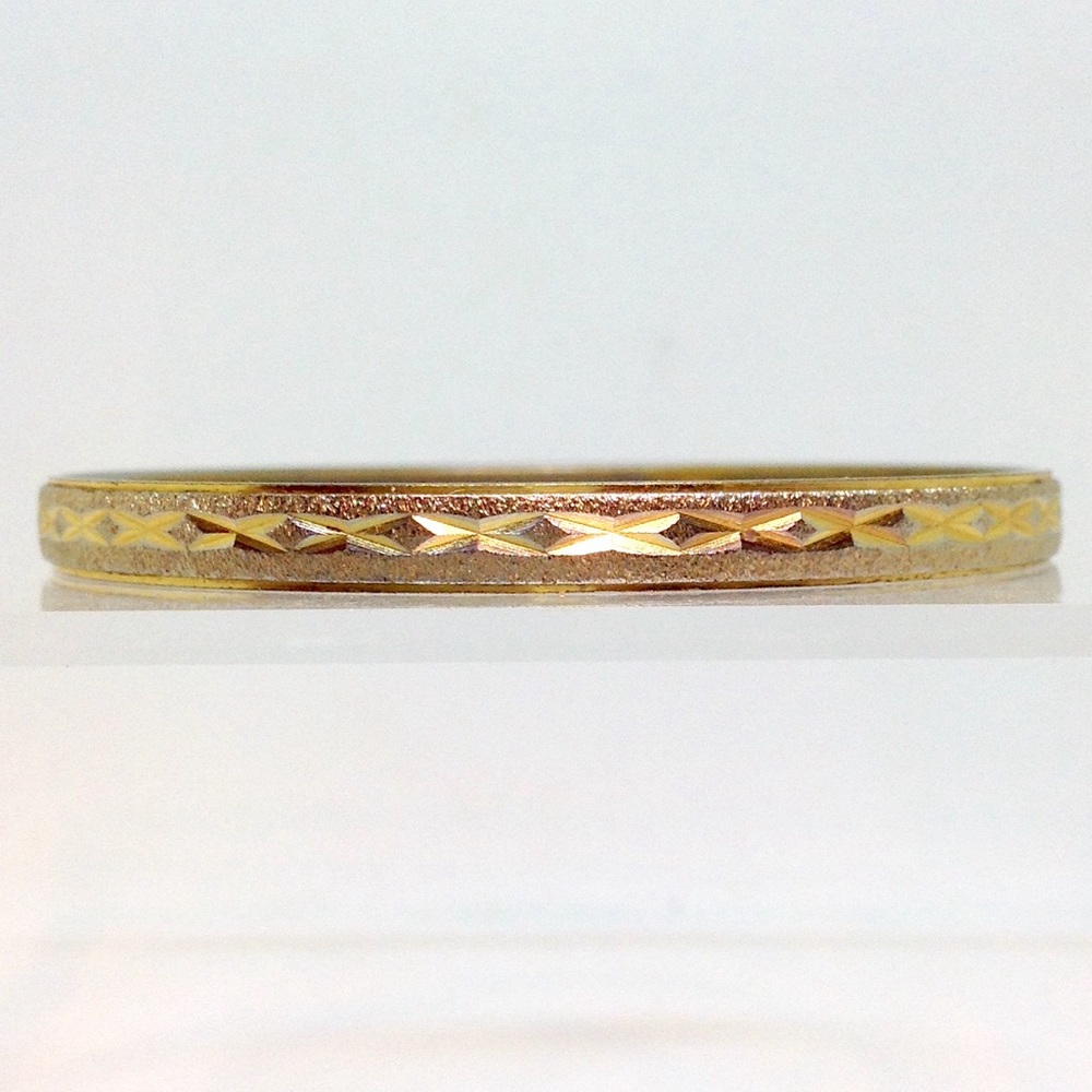 Trifari M Etched Gold Tone Bracelet⚜Vintage⚜